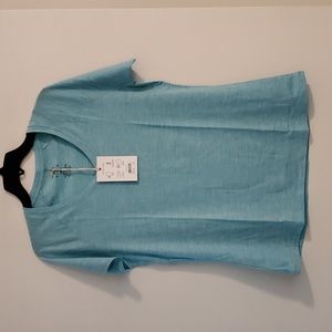 Mia merino wool v neck t shirt.  Size L NWT